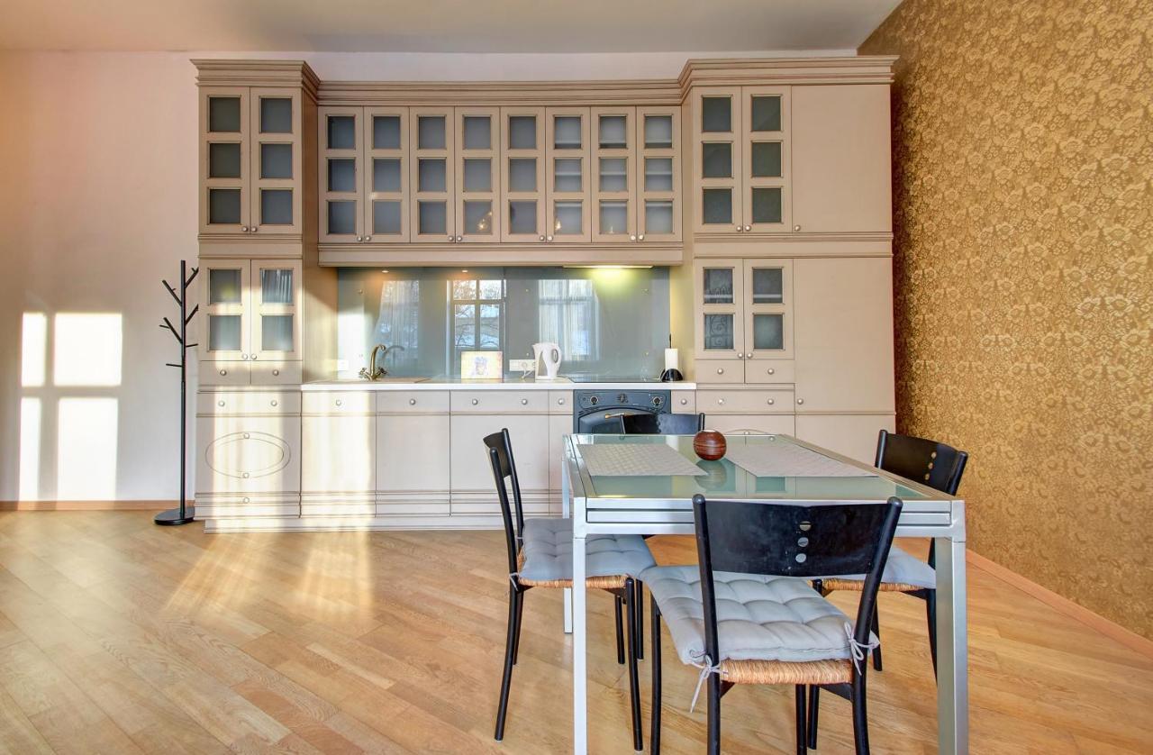 Romantic City Center Apartment In Old Town Аеропорт Вільнюс Екстер'єр фото